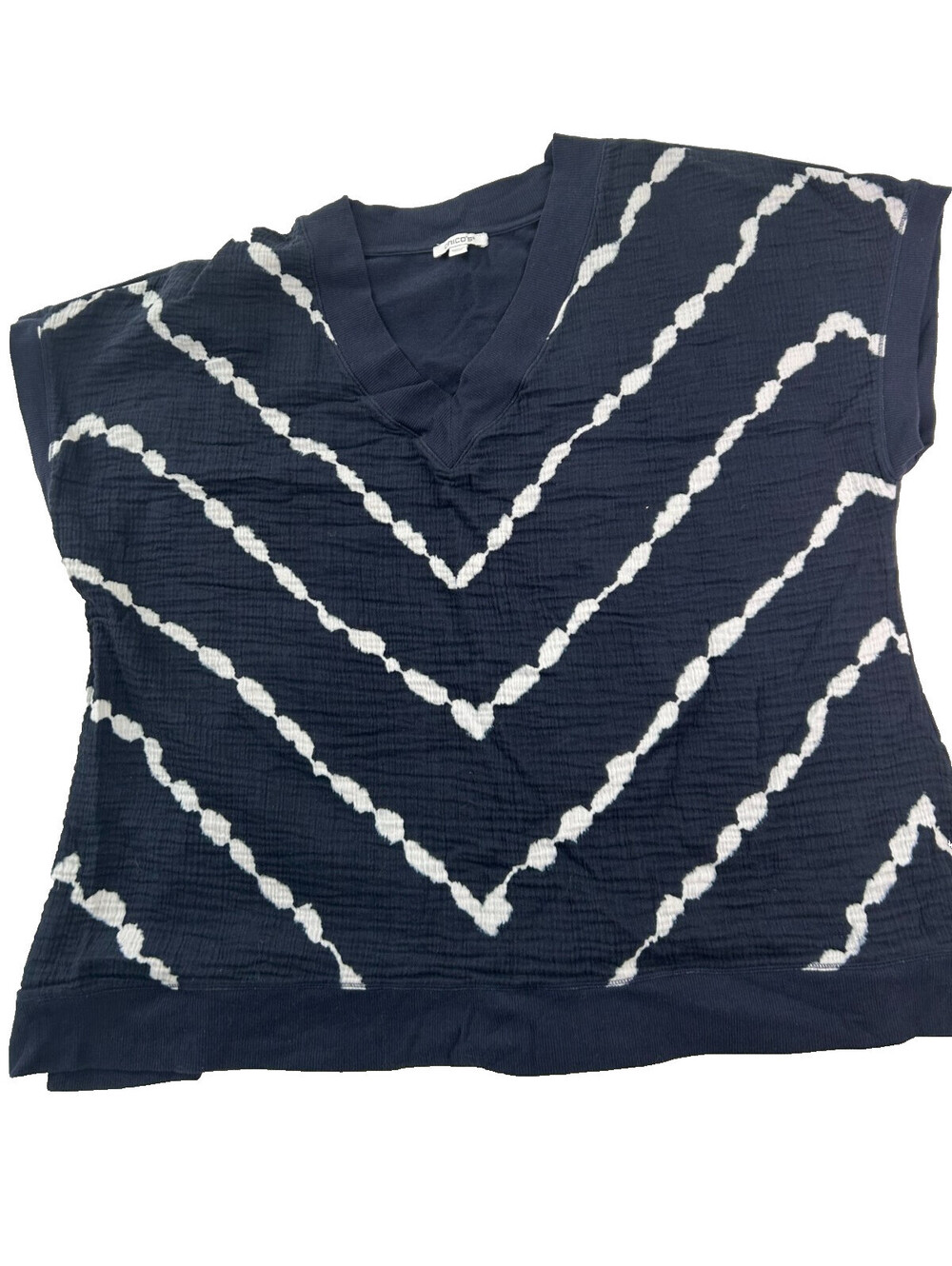 Chicos Zenergy Navy Blue Chevron Tie Dye Gauze Knit Back V-Neck Top Shirt